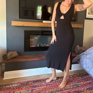 Mitto shop black twist cut out midi dress